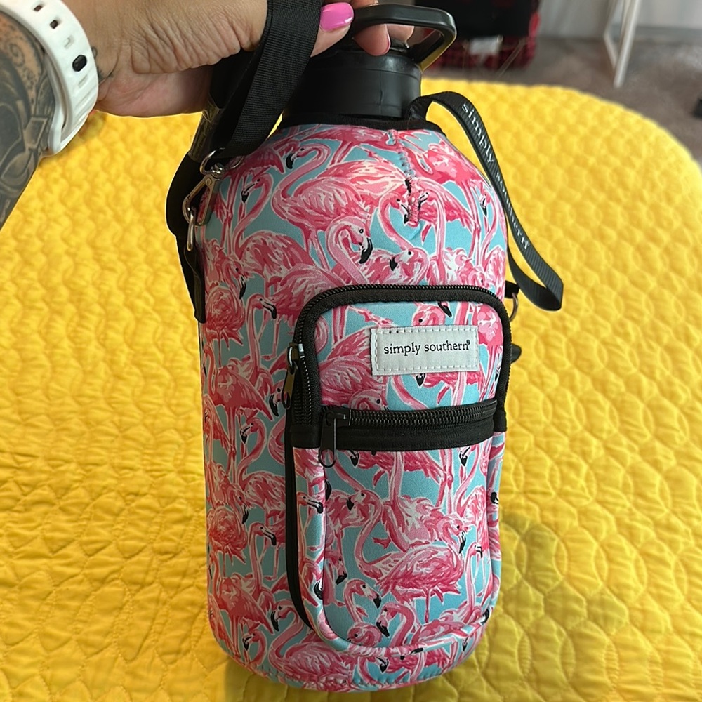 Simply Southern Flamingo Print Water Bottle Carrier BRAND NEW!! Missing tag.
